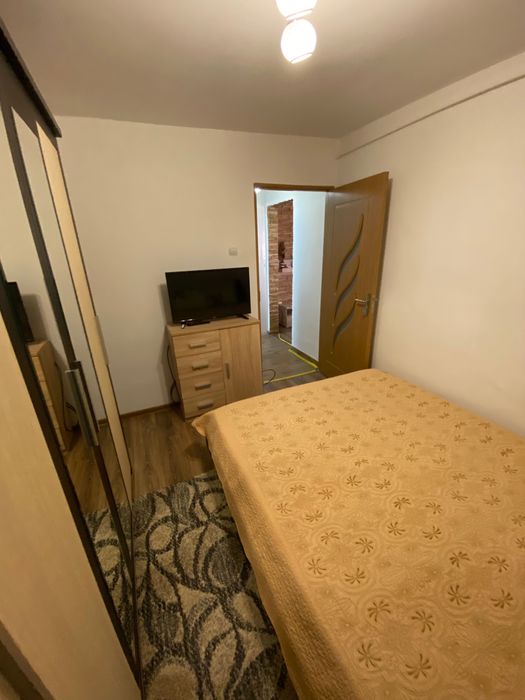 Apartament cu 3 camere de inchiriat