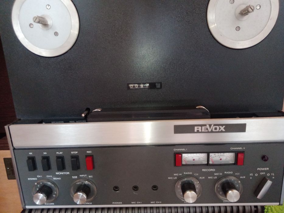 Magnetofon REVOX A77 2trak și 4trak.Servisat!