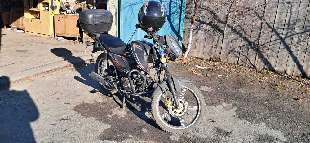 Продам мопед Spark