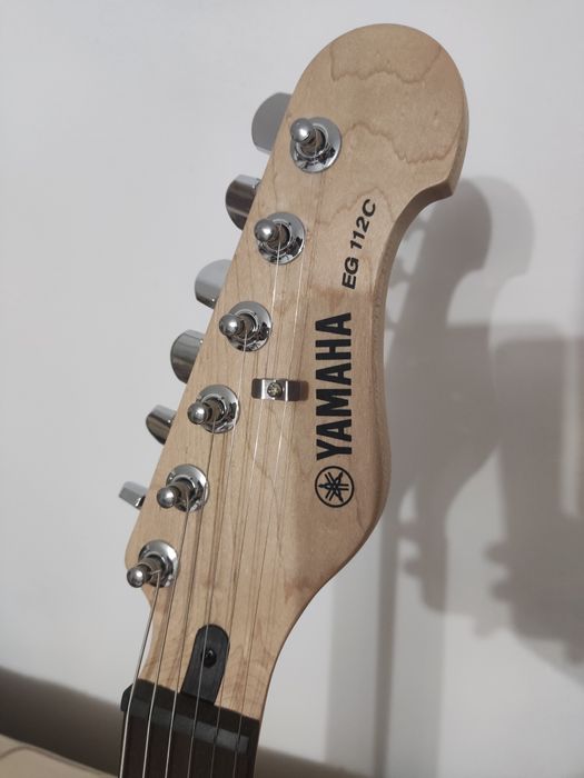 Электрогитара Yamaha