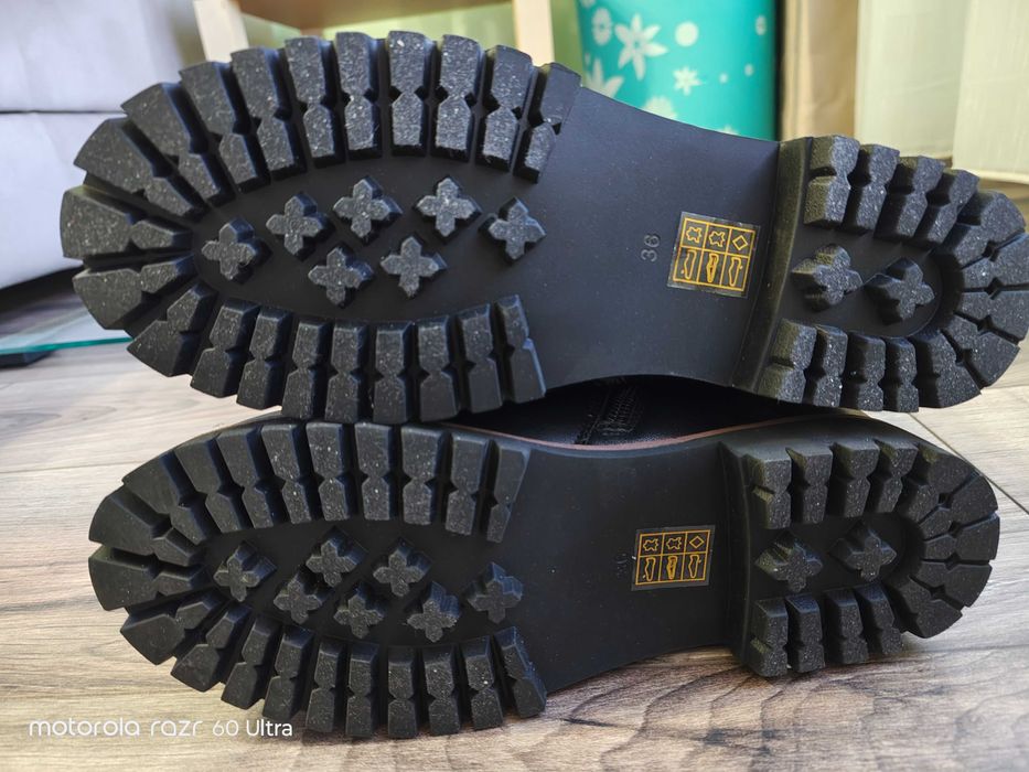 Дамски зимни ботуши Sí Barcelona