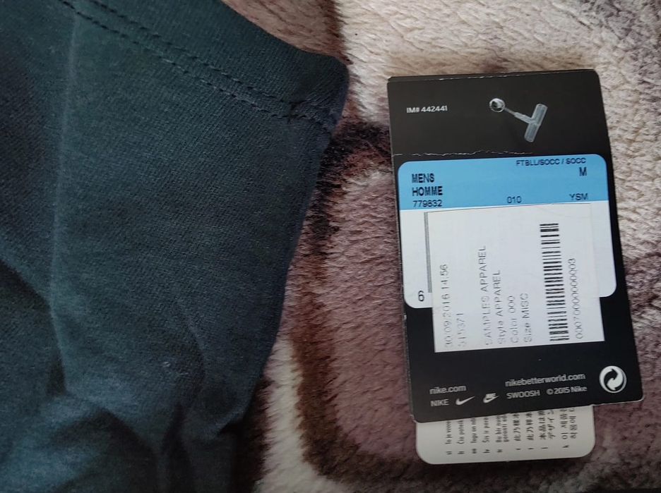 Vand Tricou Nike nou, original