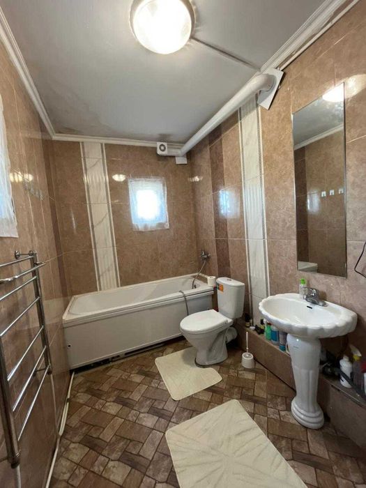 продам дом район 2 Костаная