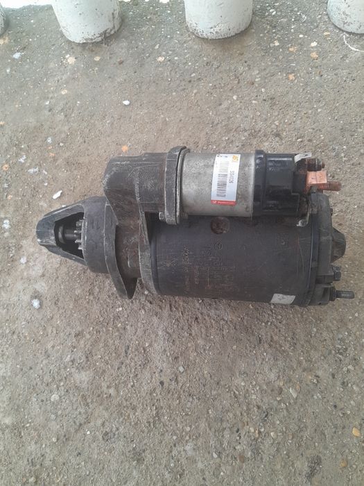 Vând electromotor tractor Case