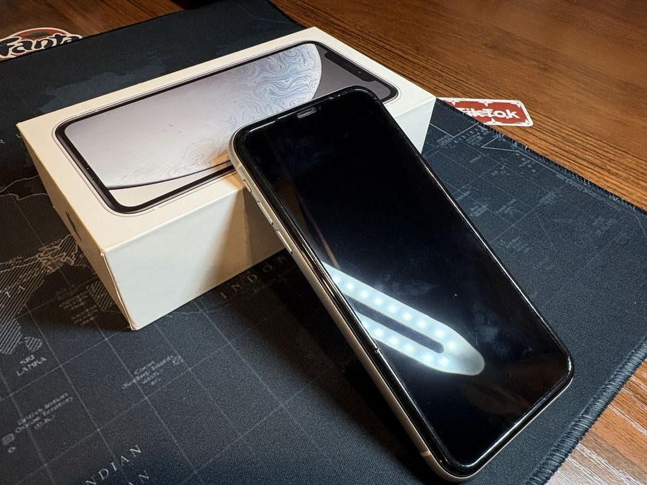 Phone Xr 128 white