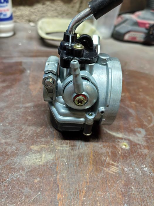 Карборатор за велодвигател, веломотор