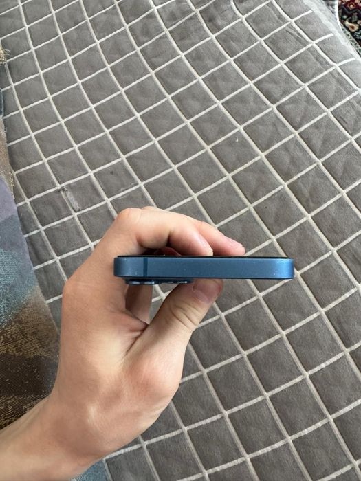 iPhone 13 128GB iPhone 13 128GB