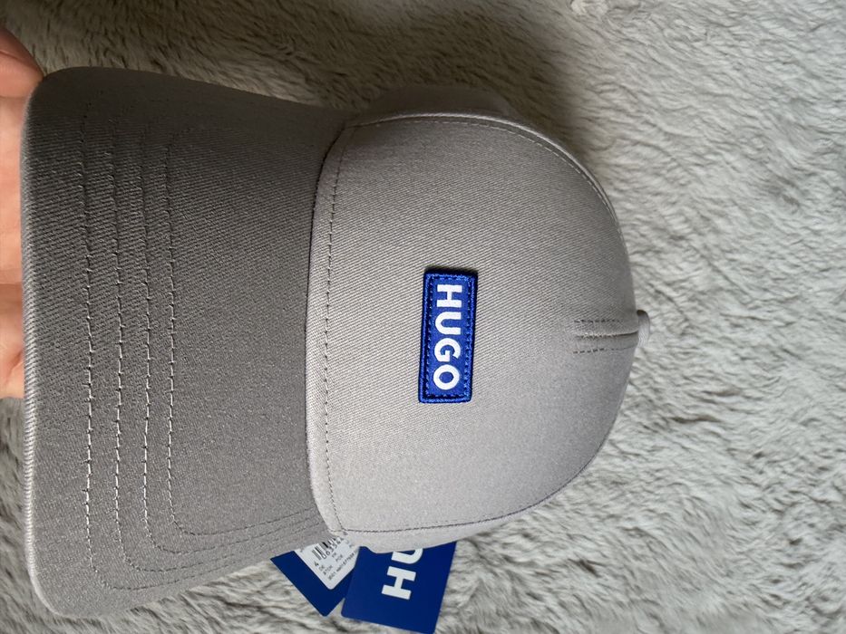 Hugo Jinko sapca unisex grincu logo albastru marime universala noua originala