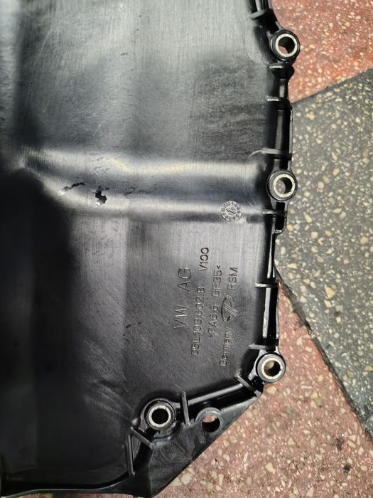 Baie ulei audi a4 b9 audi a5 audi a6 c8 audi q5 2.0tdi euro 6 cod 05l103602b
