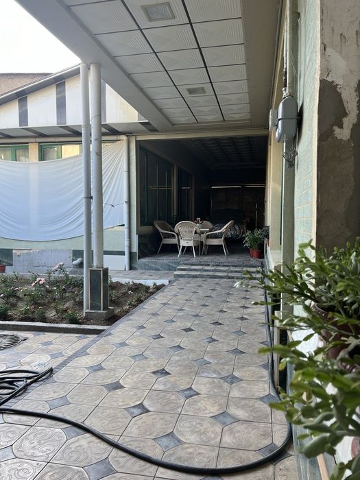 Саламатина 4 сотих углавой участка сотилади.