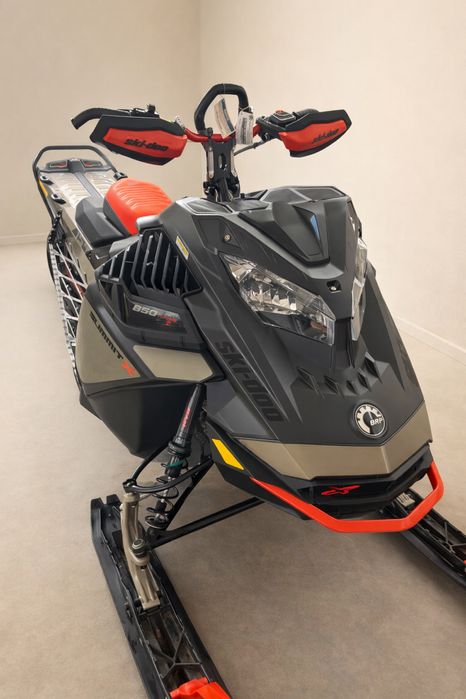 Ski Doo Summit  X  Expert 154” 850 E -TEC Turbo