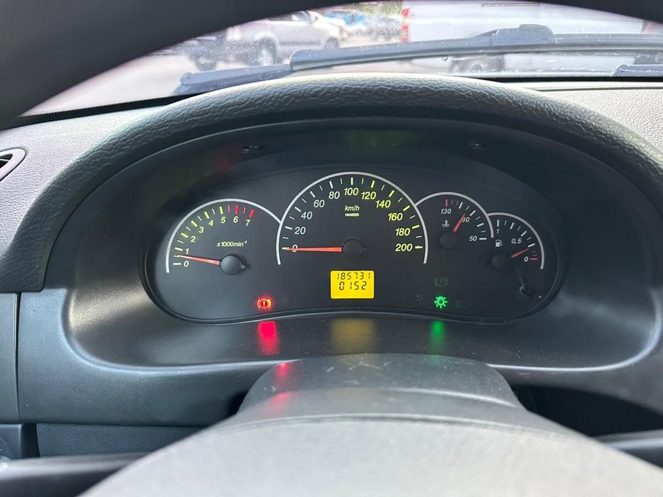 Лада приора 2013 года 1.6