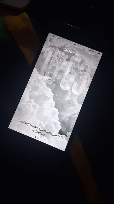 Iphone se2 64gb 80 bateria