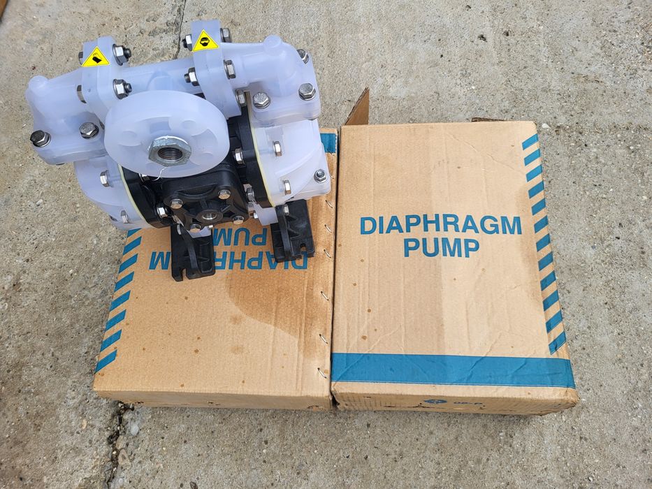 2 Pompe cu diafragma la pret de 1