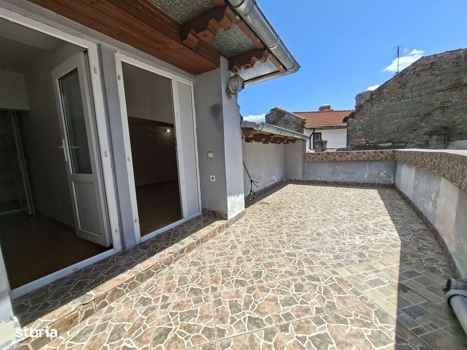 Piata Unirii, Calea Calarasilor, PROPRIETAR, vand casa P+M, 4 camere