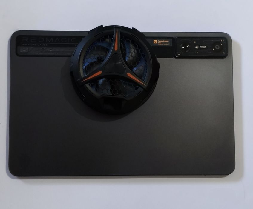 Red magic nova, 512GB, 16+12RAM, 10.9 inchi, 144Hz