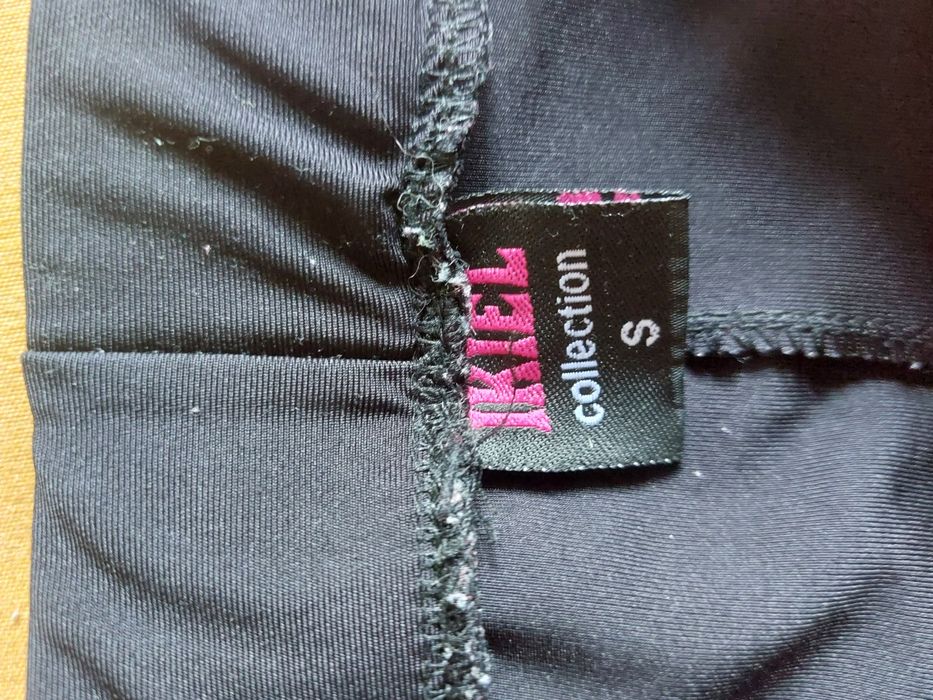 Bustiere si pantaloni de sport