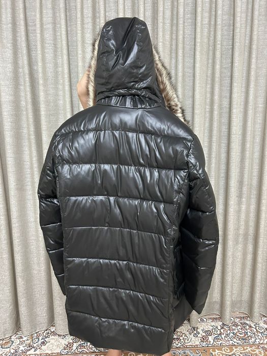 Продам новую куртку.