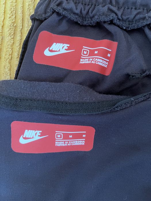 Compleu Nike tech model nou