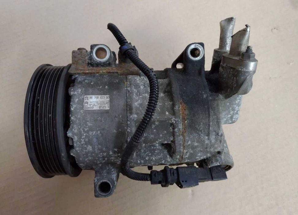 Compresor AC Citroen DS5 1.6 hdi cod 9676862380