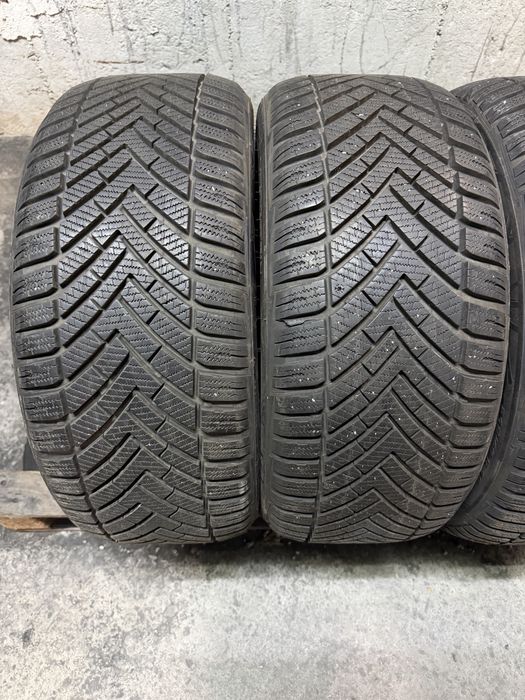 215/45/16 Vredestein 4бр дот22
