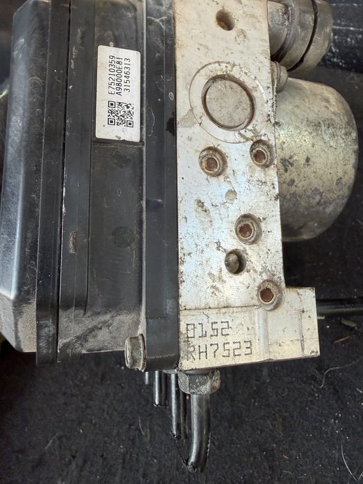 ABS помпа / ESP модул за Nissan X-Trail T31