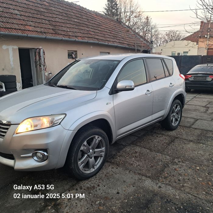 Ocazie rate!! Toyota Rav 4 diesel 2.2 an 2011 doar 4600e