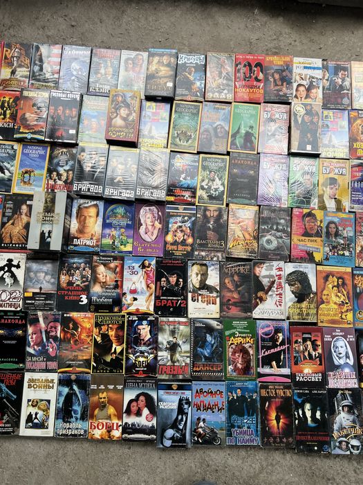 Продам старые видеокассеты vhs