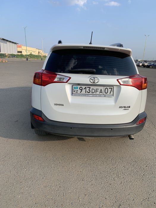 Продается  TOYOTA  RAV4