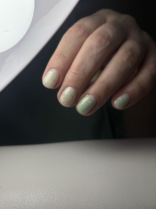 Маникюр и педикюр