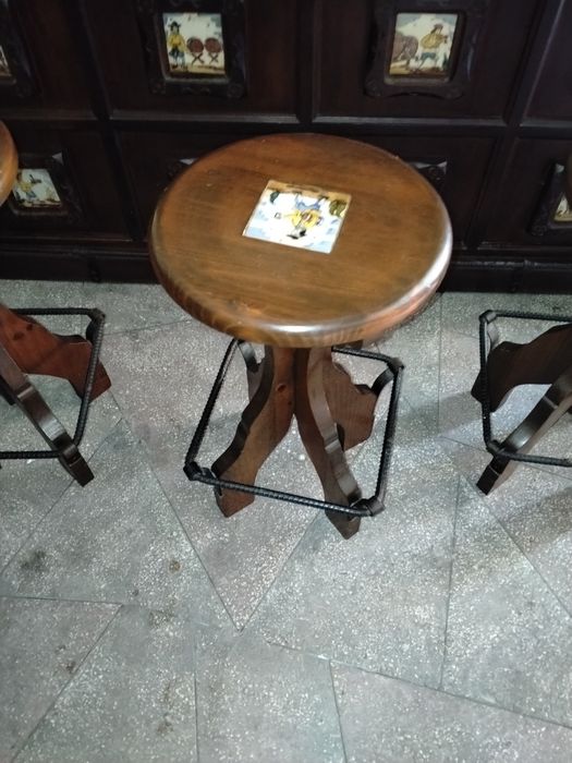 Bar antic cu 3 scaune