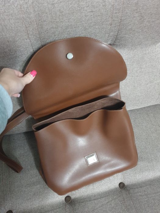 Продаю сумку НОВАЯ коженная