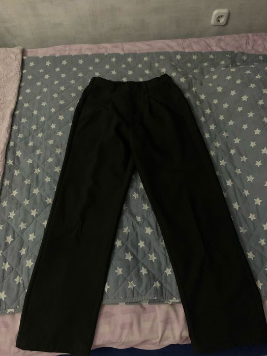 Продается костюм с брюками