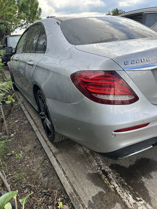 Ușă dreapta  spate Mercedes W213 2017
