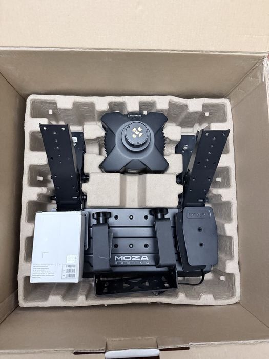 Игровой руль Moza R3