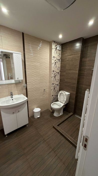 Дава се под наем Двустаен апартамент в София, Студентски град - 55 кв.м за 682.89 € - Снимка #2