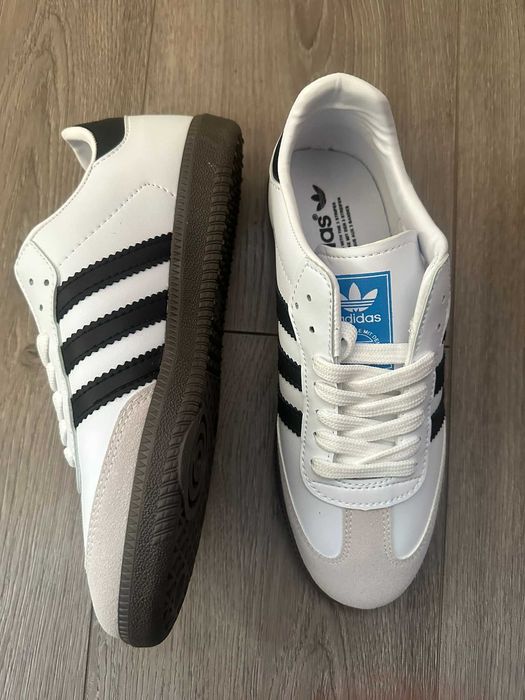 Дамски обувки кецове  Adidas НОВИ
