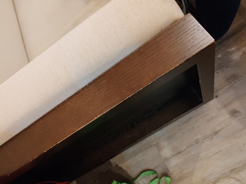 Диван от естествено дърво