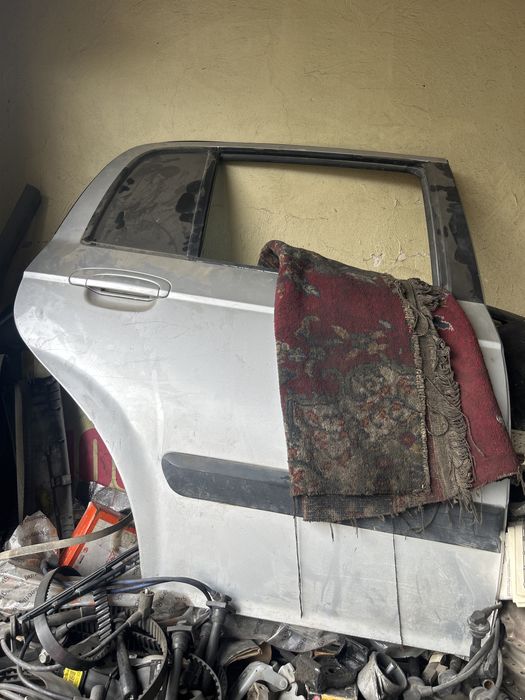 Хюндай гетс дверь