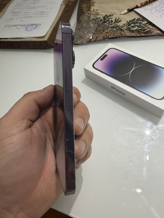 I phone 14 pro deep purple