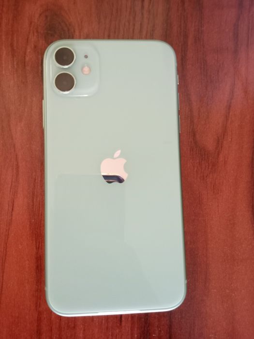 Продам iPhone 11