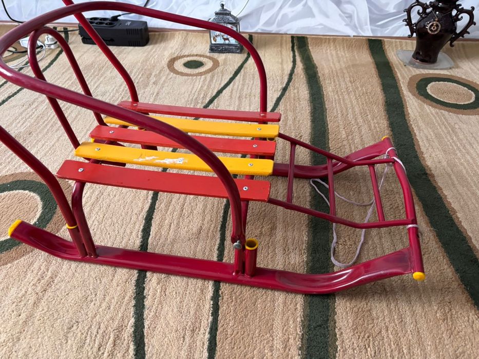 Детские санки новые