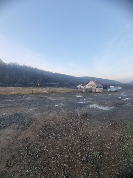 Teren intravilan cu constructii DN7 12732 mp