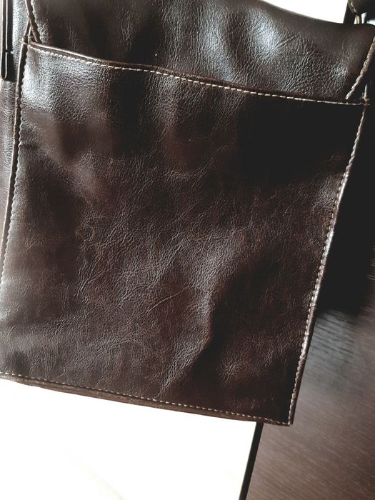 Borseta piele naturală Italia 25/20/6 impecabilă