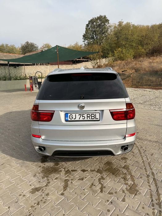 Vând  BMWX5  D40D