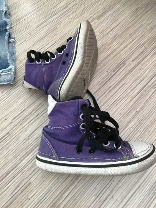 Crocs, сникерсы, 25