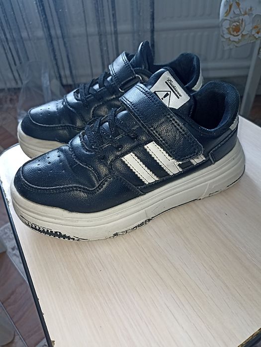 33 размер кроссовки