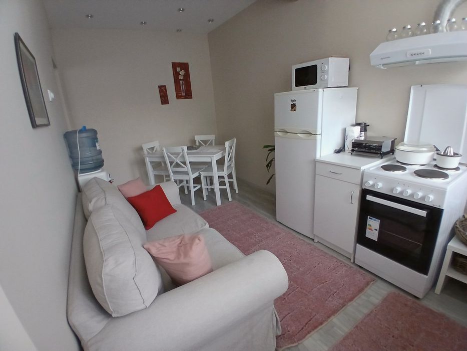 Дава се под наем Етаж от къща в Дупница - 45 кв.м за 255 € - Снимка #2