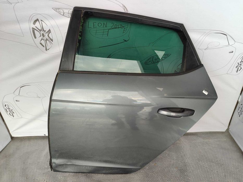 Usa Spate Stanga Seat Leon (5F) Hatchback 2012–2020 / Cod OEM 5F4833055 (11A)