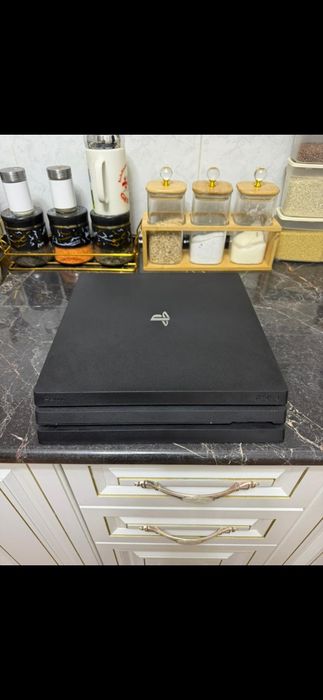 Playstation 4 pro 1тб